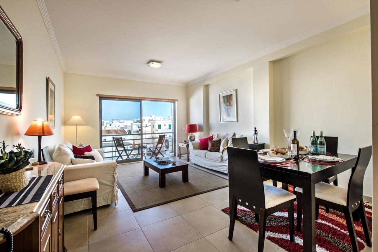 Flora Apartment โอลเญา ภายนอก รูปภาพ