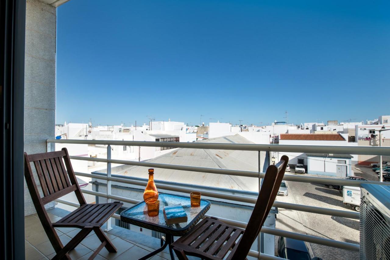 Flora Apartment โอลเญา ภายนอก รูปภาพ