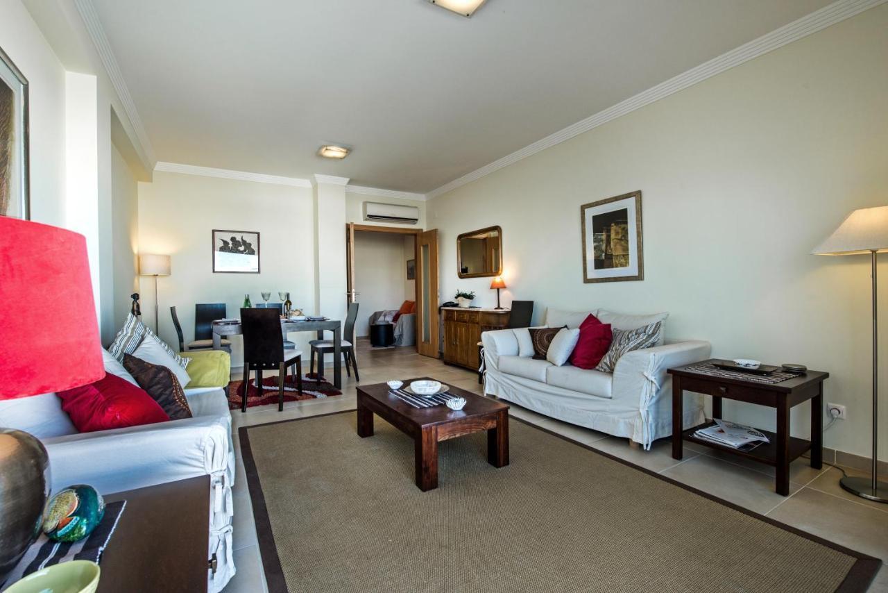 Flora Apartment โอลเญา ภายนอก รูปภาพ